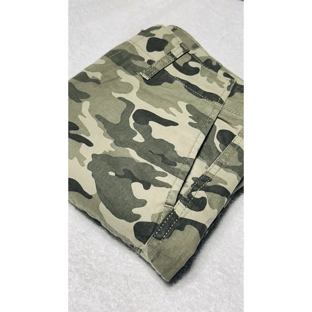 Old Navy Mens Lived-In Straight Cargo Shorts 34W Camouflage Flex Grunge Skater
